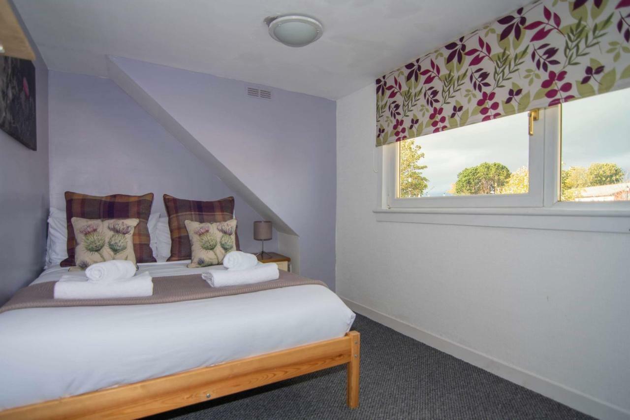 Wells Street Cottages No 26 By The River Ness อินเวอร์เนส ภายนอก รูปภาพ