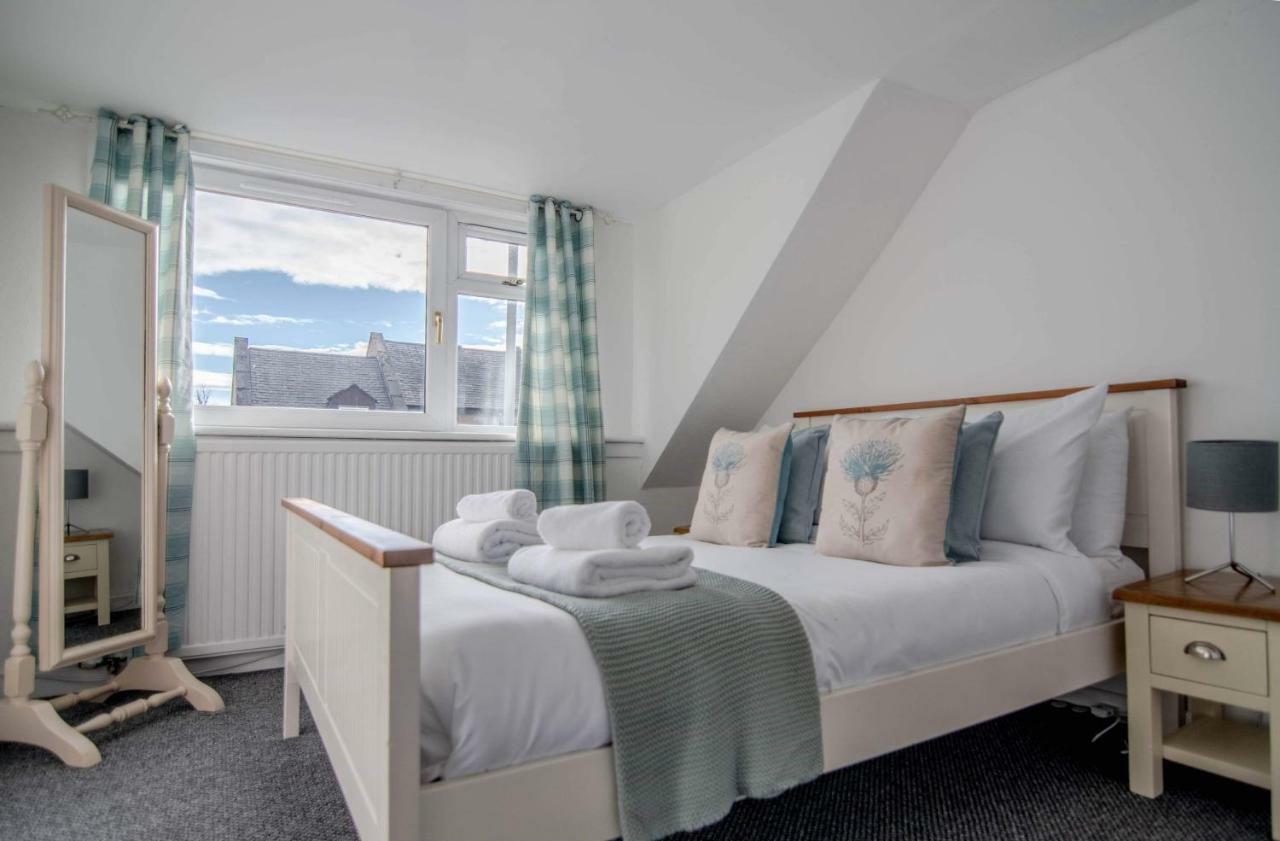 Wells Street Cottages No 26 By The River Ness อินเวอร์เนส ภายนอก รูปภาพ