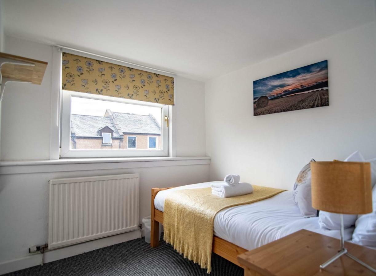 Wells Street Cottages No 26 By The River Ness อินเวอร์เนส ภายนอก รูปภาพ